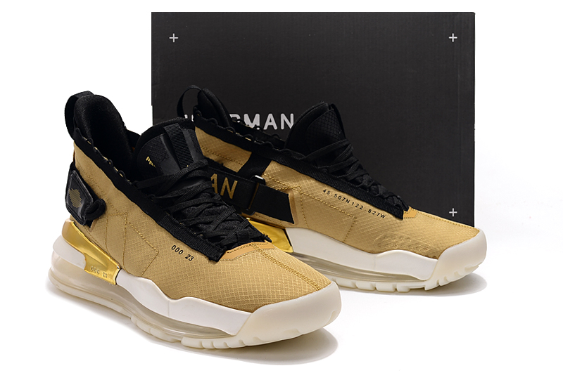 2019 Men Air Jordan Max 720 Yellow Black White Shoes
